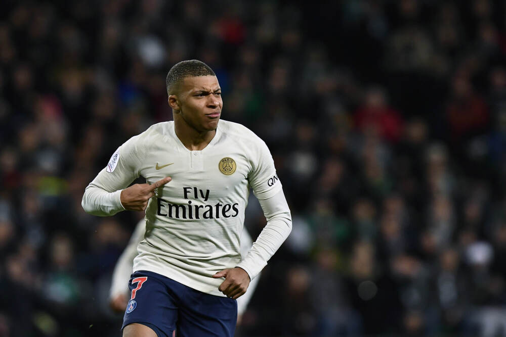 开国老将们心中的“神人”毛泽东, 到底怎么做到让人死心塌地?